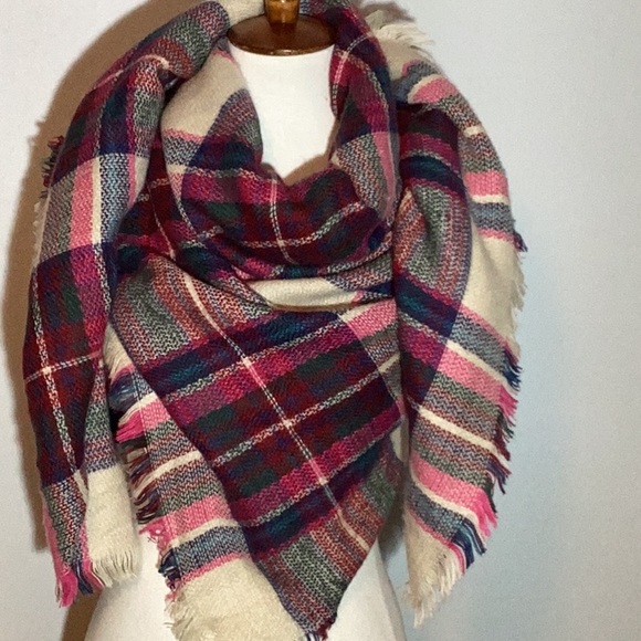 Renee’s NYC blanket shawl, wrap, very soft, beautiful colors, fringe edges - Picture 1 of 9